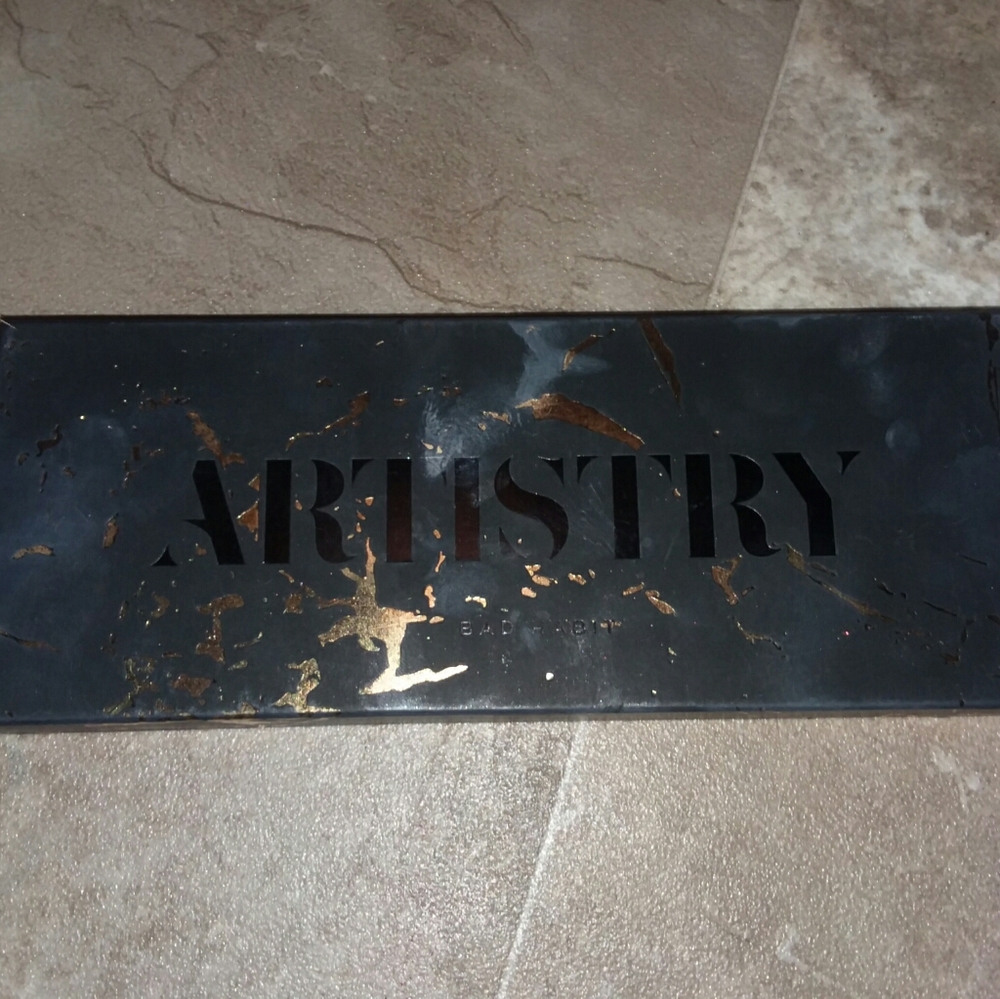 Bad Habit Artistry eyeshadow palette